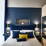 Bed & Breakfast Vista Piazza Dei Martiri 4*