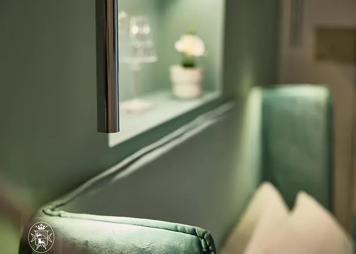 Vista Piazza Dei Martiri Bed & Breakfast 4*