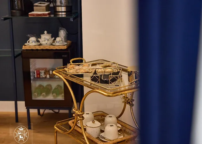 Vista Piazza Dei Martiri Bed & Breakfast