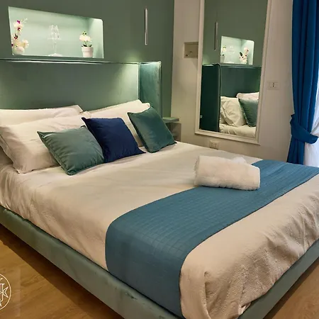 Vista Piazza Dei Martiri Bed and breakfast 4*